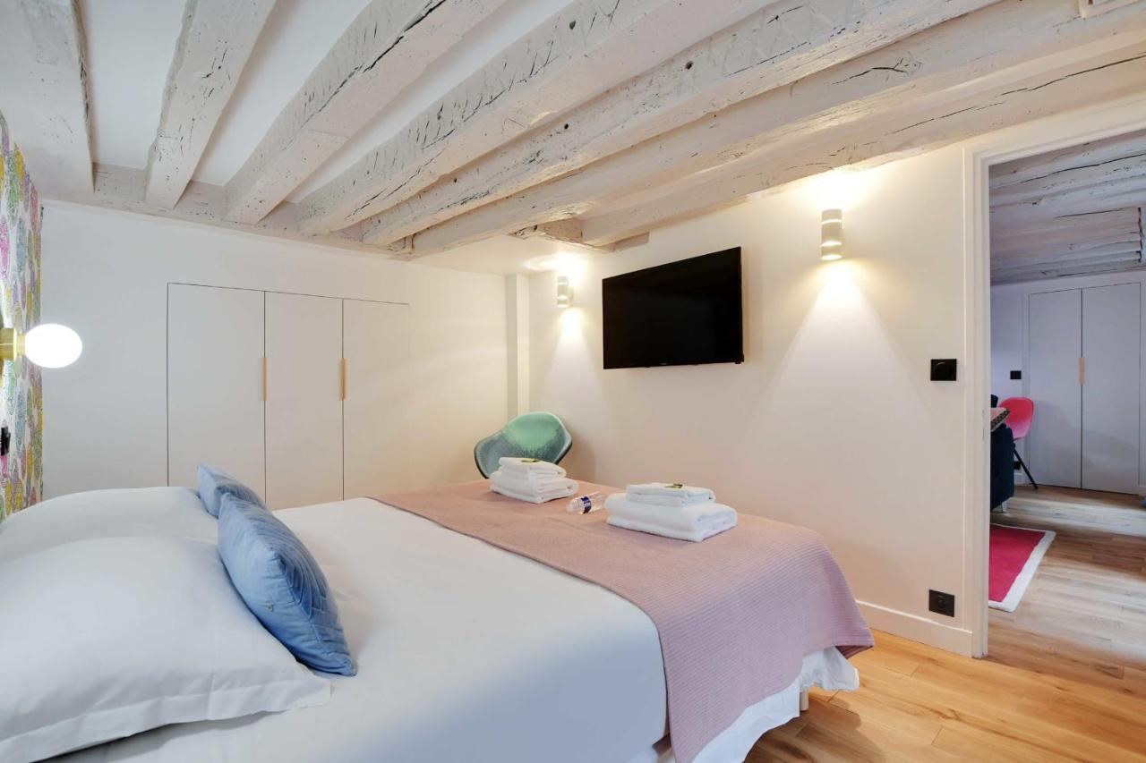 Joyful Apartment - 2Br-6P - Louvre-Rivoli Paris Bagian luar foto